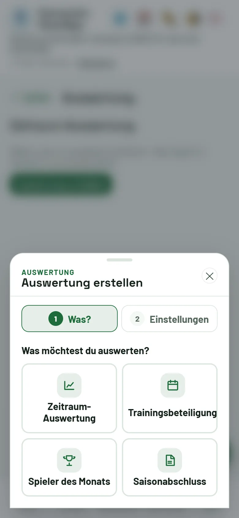 Auswertung erstellen: Zeitraum, Trainingsbeteiligung, Spieler des Monats, Saisonabschluss